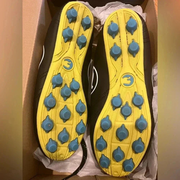 Puma pro cat speed force cleat big kid 4 black white blue soccer shoes cleats - Picture 9 of 17